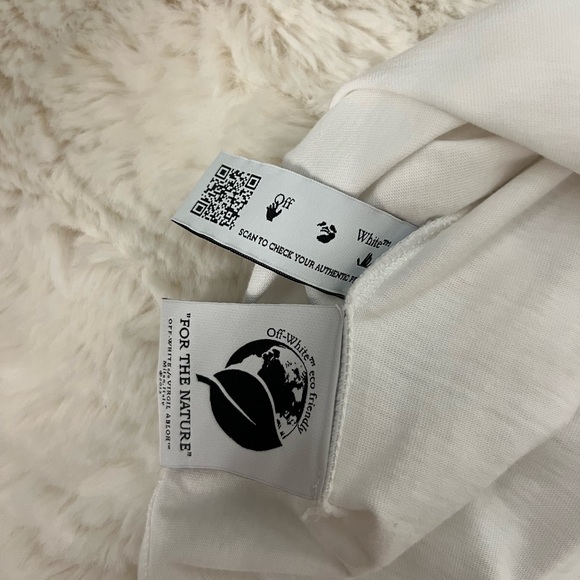 Authentic Off-White T Shirt - Picture 6 of 12